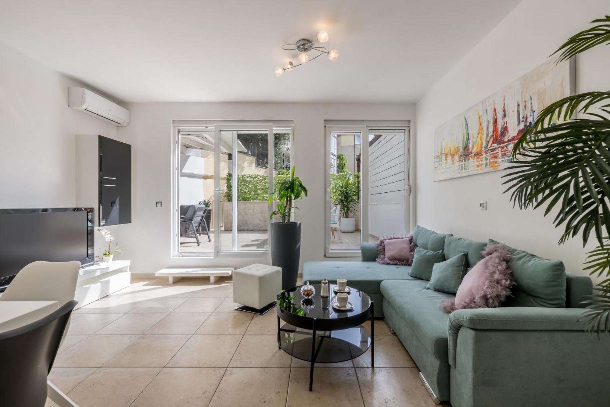 Luxury Leona Apartment Split Exterior photo