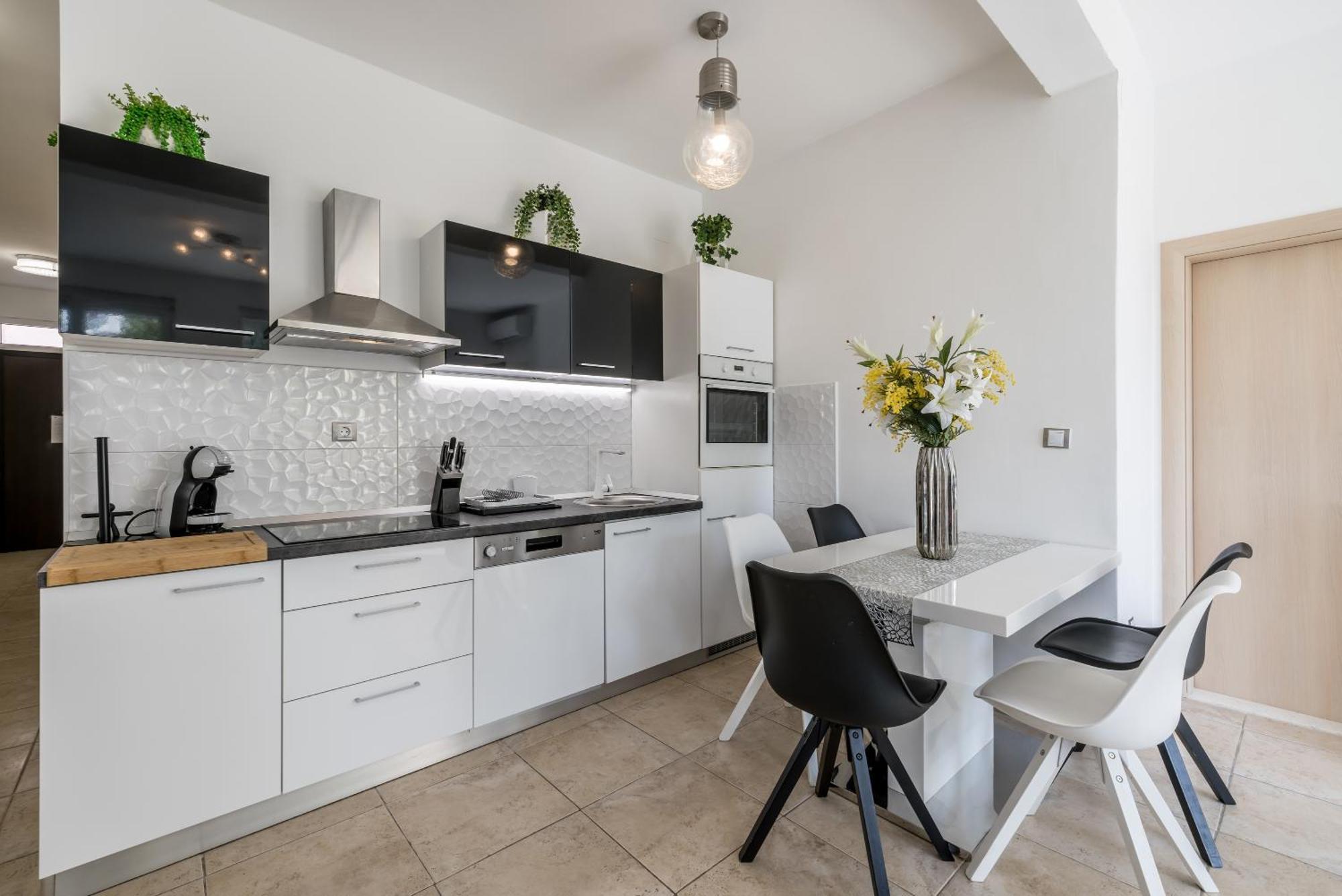 Luxury Leona Apartment Split Exterior photo